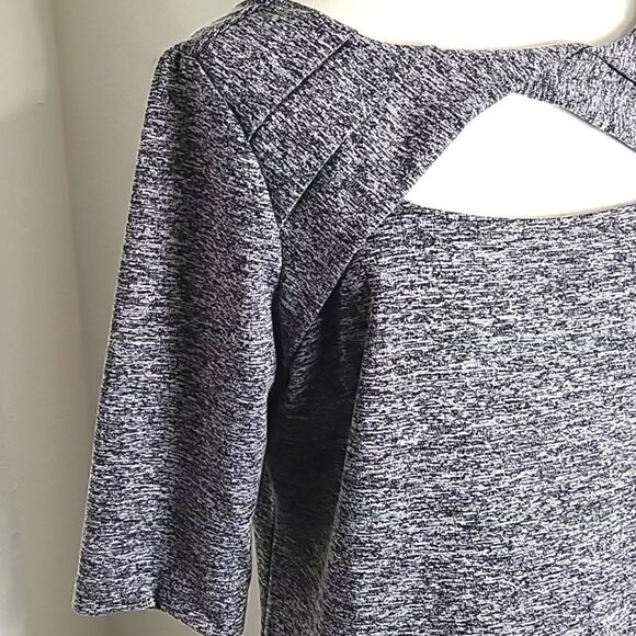 Emma & Michele Gray Knee-length Dress with Cut-out at Neckline, Size XL - Picture 4 of 8